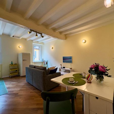 Buro Nel Borgo Lägenhet Parma Exteriör bild