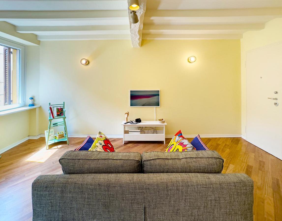 Buro Nel Borgo Lägenhet Parma Exteriör bild