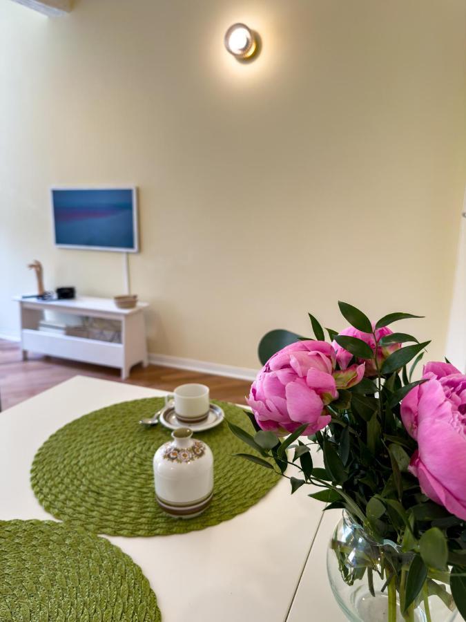 Buro Nel Borgo Lägenhet Parma Exteriör bild