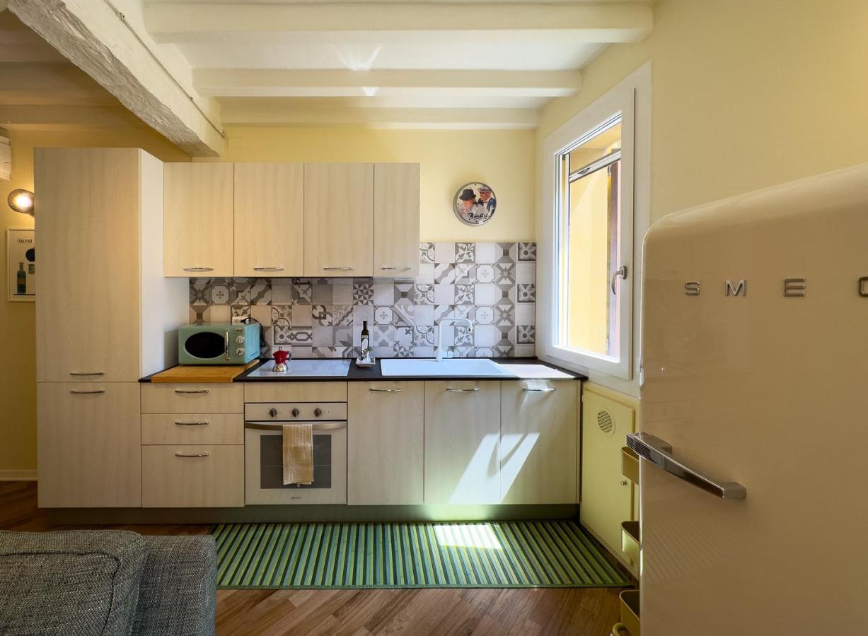 Buro Nel Borgo Lägenhet Parma Exteriör bild