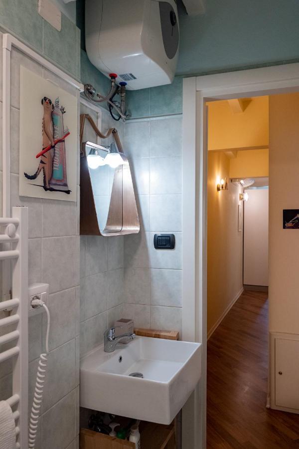 Buro Nel Borgo Lägenhet Parma Exteriör bild