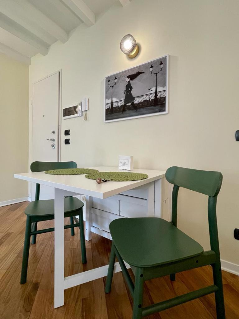 Buro Nel Borgo Lägenhet Parma Exteriör bild